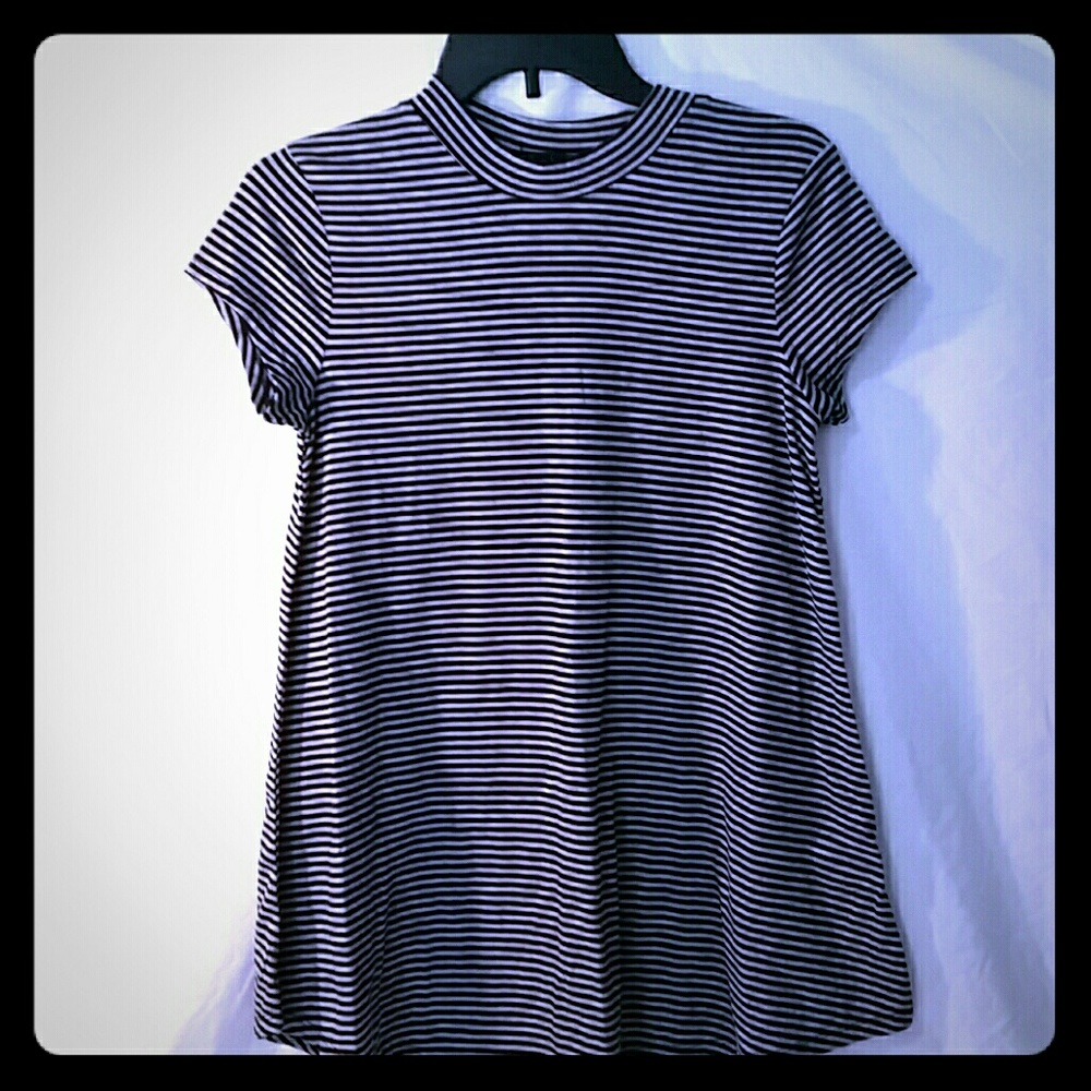 NWOT Womens shirt